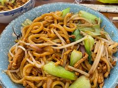 肉丝炒面-陈八两面家(华孚写字楼店)