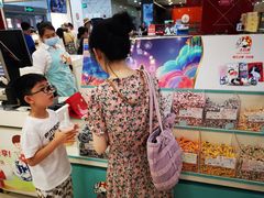 -m豆巧克力世界(上海世茂广场店)