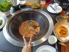 -老刘生态大鱼坊铁锅炖鱼(赛马场店)