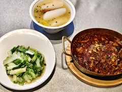 -有红鸡毛店·川菜(建设路店)