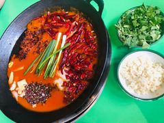 -周幺妹重庆老火锅(银泰城总店)