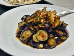 -鞍山大白鲨美食酒店