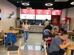 -万方圆拌粉瓦罐汤(九江湖滨店)