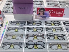 -美式眼镜·授权蔡司.依视路.尼康.豪雅.明月(南翔印象城店)