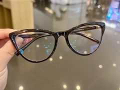 -爱视眸Eyeblling眼镜·依视路·蔡司镜片折扣店(百联南方商城购物中心)