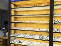 -优医视平价眼镜蔡司依视路折扣工厂店(德胜门店)