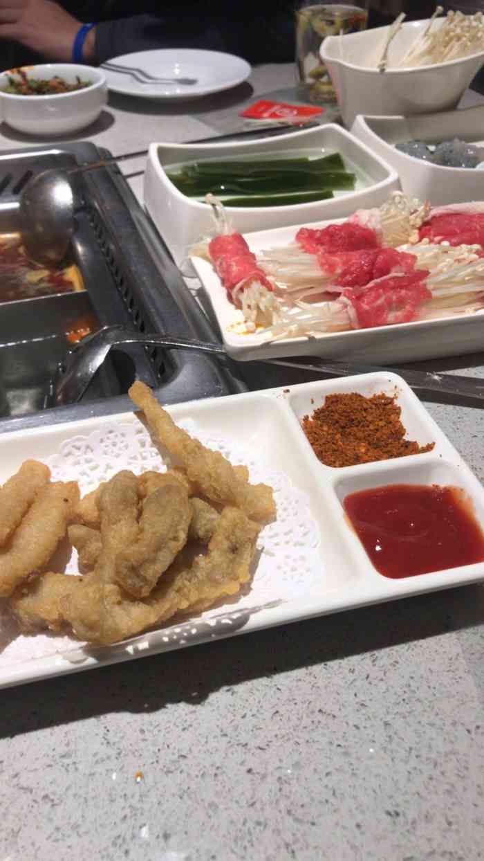 海底捞火锅(仲恺天益城店)