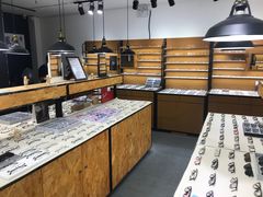 -罗伯特眼镜·蔡司官方授权(罗湖国贸店)