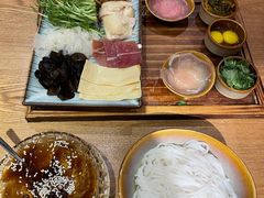 -麦麦山云南菜(复地活力城店)