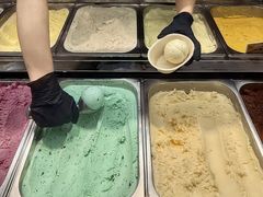 -极拉图·现制冰淇淋(大卫城店)