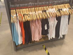 -UNDER ARMOUR(新燕莎奥莱店)