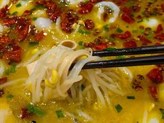 -香山湖家家宴(中山陵店)