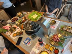 -草家酱蟹炭火烤肉店(珲春南路一店)
