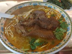 -金杨拉面王小吃面馆·牛三宝面·红烧牛肉粉