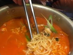 -唯成•韩国炭火烤肉 유성고기