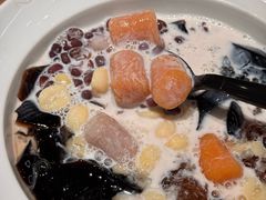 -RUXU入续糖水铺与包(卓悦中心店)