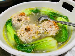 狮子头-上海老饭店(北京分店)