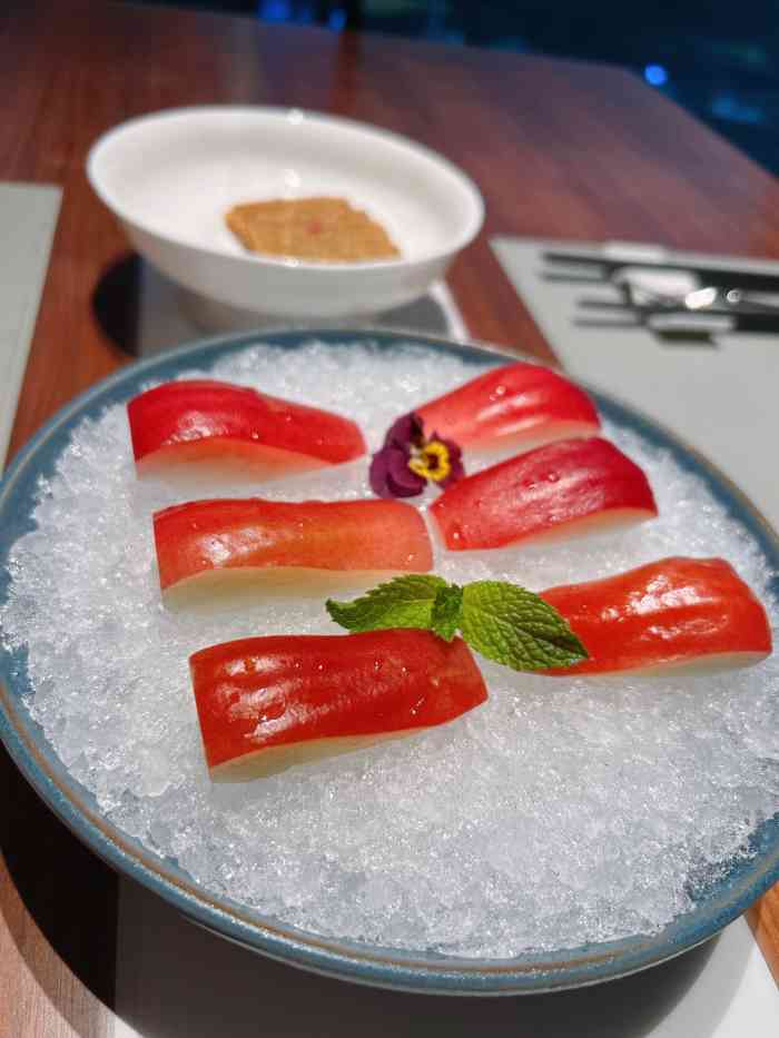 徐记海鲜·蓝麒麟(运达汇店)-"第一次打卡蓝麒麟,环境,产品,服务真是