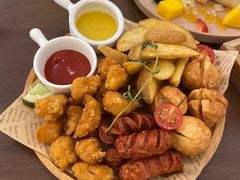 小吃拼盘-洛蒂·咖啡与轻食