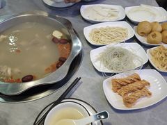 -光头药膳鸡(莱茵小镇店)