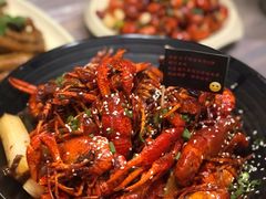 油焖大虾-巴厘龙虾·榜首油焖大虾(音乐学院·沿江酒馆店)