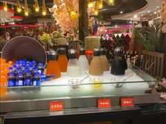 -四海一家自助餐(益田假日广场店)