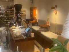 -Line 咖啡(石厦花园店)