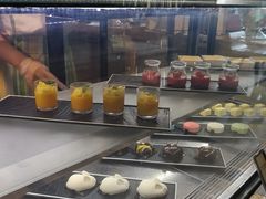 -大中华希尔顿酒店-念自助餐·嗨啤·小龙虾