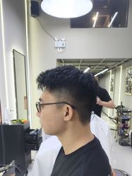 -尤司男士国潮理发馆