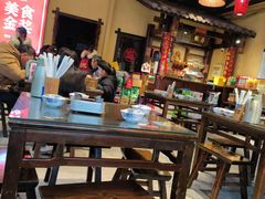 -富正毅三下锅·湘西韵味(天门山索道店)