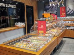 面包甜点陈列柜-惠诚滋知(鸿通城店)