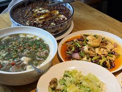 -小三峡食府(西五路店)
