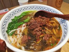 酸菜牛腩粉-三两粉(石厦时代广场店)