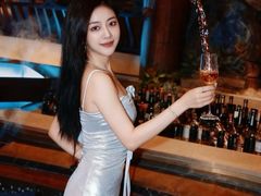 -鲜璟台·地标景观餐厅(上海中心店)