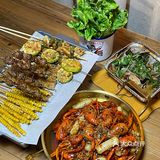 真的是隔壁小孩馋哭了…爸妈都拉不走🤏