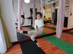 -Yvon yoga 瑜伽·精准体态管理中心