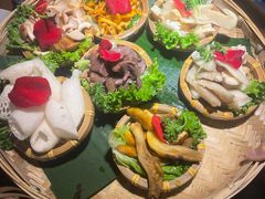 -菌彩云南野生菌火锅(万达广场店)