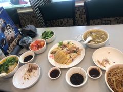 -月亮房·白斩鸡(娄山关路店)