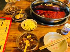 -岗上渣渣老火锅(两路口店)