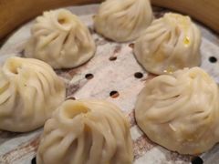 招牌蟹黄鲜肉小笼-南翔馒头店(豫园店)