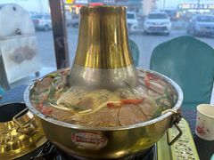 -撒拉人家.酸菜牦牛肉火锅