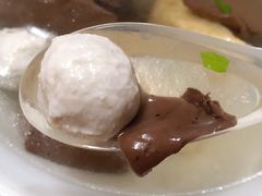 肉丸汤-松树干拌面店