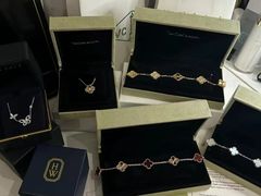 -小飞侠奢侈品回收 寄卖 养护(宝山宝龙广场店)