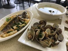 -渔中舟海鲜大排档(普陀沈家门店)