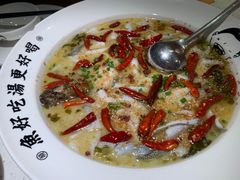 老坛酸菜鲈鱼-江渔儿酸菜鱼(奥园广场金发购物中心店)