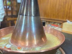 -果松木炭酸菜铜火锅·外婆参鸡汤