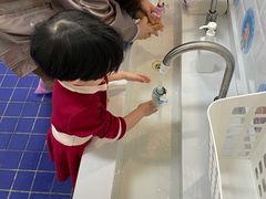 -黄浦乐烁龙鱼宝贝托育园(海潮路校区)