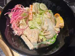 -山川小町·极番烧肉(新地假日广场店)