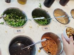 -龍歌自助小火锅(芝罘万达店)