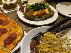-Common Table · Brunch & Coffee